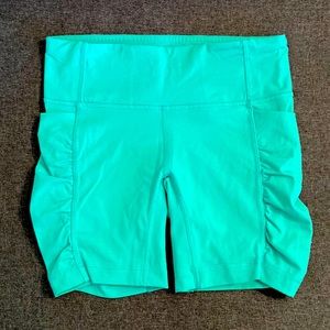 Lululemon Yoga/Bike Shorts - Seafoam